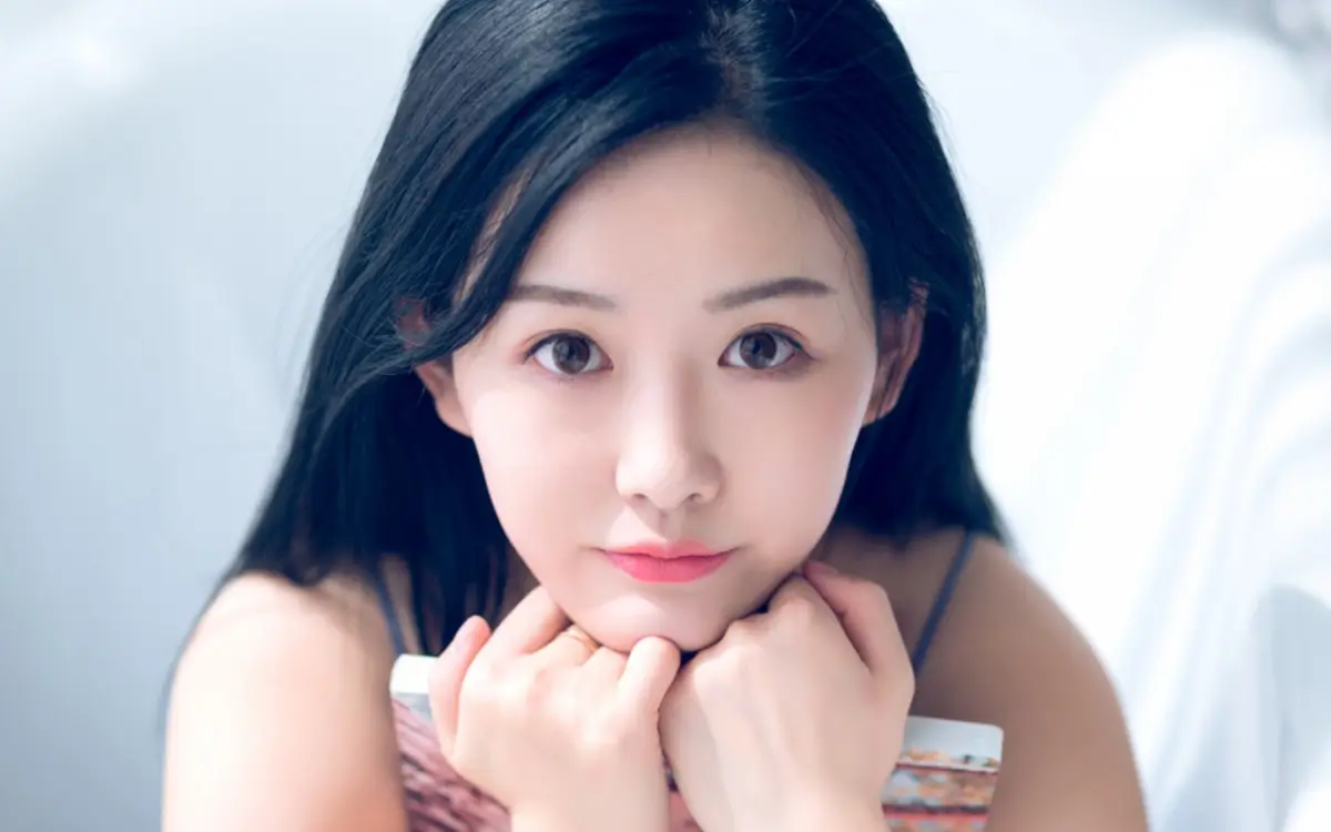 义乌哈尔滨私人伴游燕子