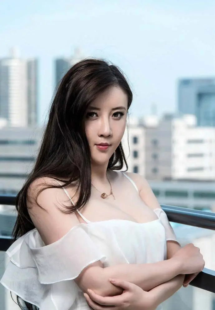 义乌佛山商务伴游香香的个人资料