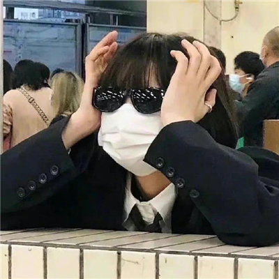 义乌伴游女生冯萧玉的资料